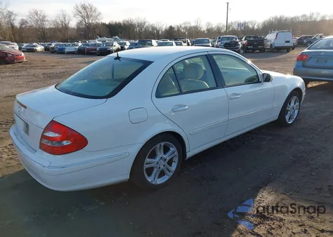 2006 Mercedes-Benz E 350 из США, поврежденный, VIN WDBUF56JX6A967827